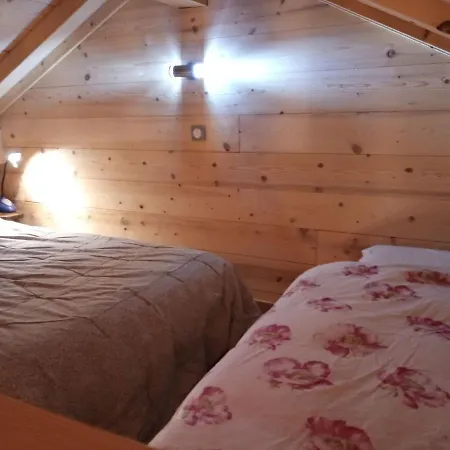 Chalet In Lovely Rich Forest Setting With A Beautiful View * لابْريسْ